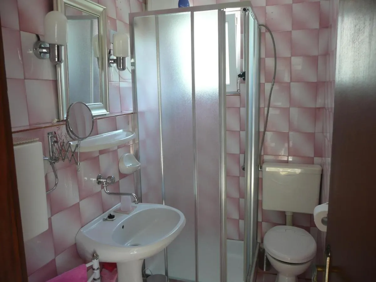 Apartment Arbanas راب
